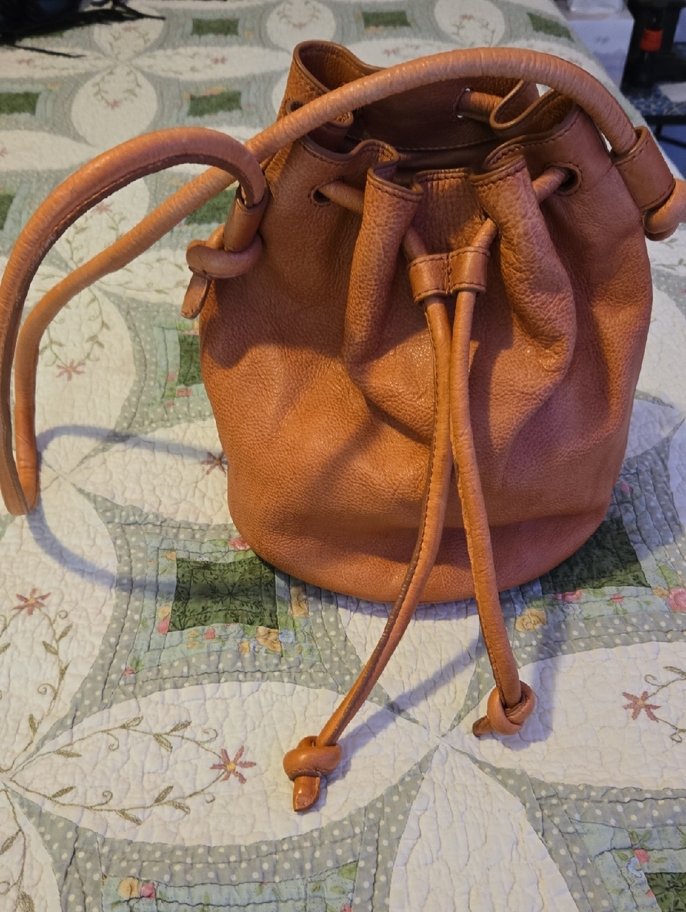 Women's Tan Leather Drawstring Bucket Bag